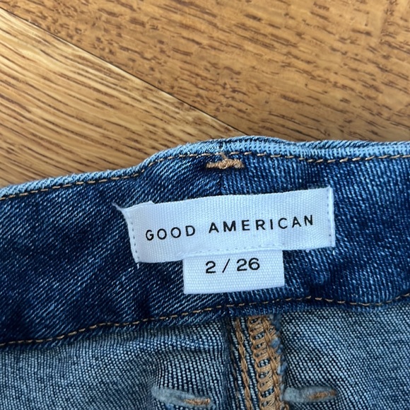 Good American Jeans - Picture 5 of 6